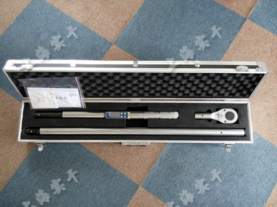 數(shù)顯扭力扳手 松江制造在電子電工儀器領(lǐng)域的精密力量